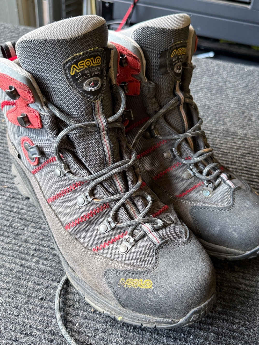 Asolo Men's Gray and Red Hiking Boots Goretex mens 10
